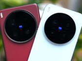 L'une des premières vidéos de prise en main du Vivo X300 Pro le compare au Vivo X200 Ultra (Image source : @feni_book)