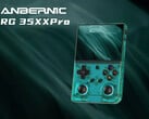 La RG35XX Pro est essentiellement une RG35XX Plus avec des joysticks. (Source de l'image : Anbernic)