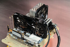 Banc d'essai du Core i9-12900K d'Intel Alder Lake et de la Radeon RX 6600 d'AMD. (Image Source : Bilibili)