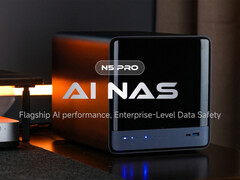 Le Minisforum N5 Pro est compatible avec Linux, MinisCloud OS et Windows 11 Pro. (Source de l'image : Minisforum)