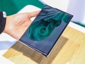 Un OPPO X avec une technologie de chargement à distance. (Source : Twitter)