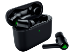 Razer lance les écouteurs Hammerhead True Wireless V2 avec éclairage RVB parce que bien sûr ils le feraient (Source : Razer)