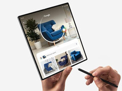 Samsung dévoilera officiellement le Galaxy Z Fold7 le 9 juillet, l'ancien modèle étant illustré. (Source de l'image : Samsung)