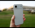 Un autre iPhone présumé de nouvelle génération. (Source de l'image : AppleTrack via YouTube)