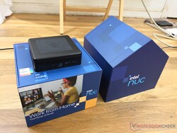 En révision : Intel NUC11PAQi7. Unité de test fournie par Intel