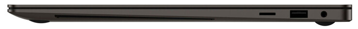 Côté droit : lecteur de carte de stockage (microSD), USB 3.2 Gen 1 (USB-A), port combo audio