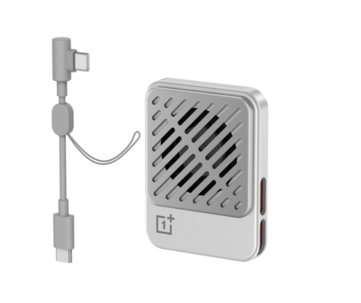 L’alimentation est fournie via USB-C, jusqu’à 5V et 0.7A, depuis le téléphone, une batterie externe ou un adaptateur.