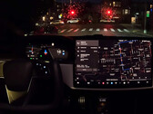 Tesla FSD 12 sur une route pluvieuse autour de San Francisco (image : WMC/YT)