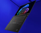 Le ThinkPad X1 Carbon Gen 14 de Lenovo pèse moins de 1 kg.