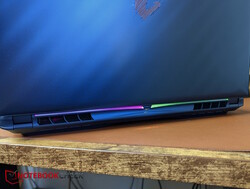 2 bandes LED à l'arrière