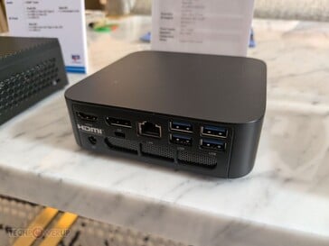 ECS Liva Z6 Plus. (Source de l'image : TechPowerUp)