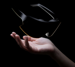 Le casque Visor XR ressemble plus à une paire de lunettes de soleil qu&#039;à un casque XR typique. (Source : Immersed)