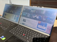 IPS (à gauche) vs OLED (à droite)