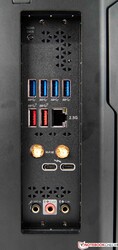 Ports externes à l'arrière du Corsair One i300