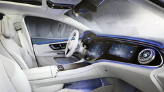 Le Mercedes Benz EQS Hyperscreen (image : LG)