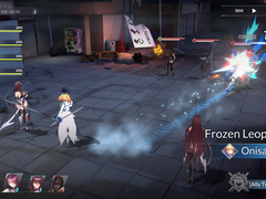 Ci-contre - une capture d'écran du jeu Taimanin Squad