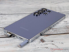 Le Galaxy S26 Ultra ne devrait pas représenter le bond en avant par rapport aux modèles plus anciens que les fans de Samsung auraient pu espérer, Galaxy S25 Ultra en photo. (Source de l'image : Notebookcheck)