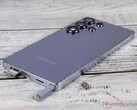 Le Galaxy S26 Ultra ne devrait pas représenter le bond en avant par rapport aux modèles plus anciens que les fans de Samsung auraient pu espérer, Galaxy S25 Ultra en photo. (Source de l'image : Notebookcheck)