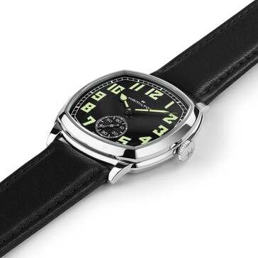 La montre Hamilton H36129730 est dotée d’un cadran noir