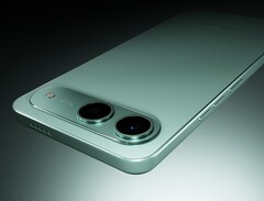 L'une des deux caméras au dos du smartphone économique Tecno Spark Go est fausse, quelle qu'en soit la raison. (Source de l'image : Tecno)