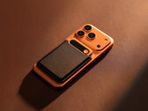 Pour s'harmoniser avec le nouvel iPhone, l'enregistreur AI est également disponible en orange.