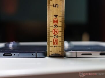 Galaxy S25 Épaisseur du bord (source de l'image : Notebookcheck)