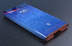 Un concept daté mais impressionnant, réalisé par des fans, d'une potentielle Xiaomi Mi Fold avec l'inspiration de Mi Mix. (Source de l'image : TechConfigurations)