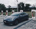 La recharge d'une Tesla Model 3 sur un Supercharger entraîne généralement des coûts à deux chiffres (Image : Dario)