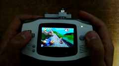 Il n&#039;est pas nécessaire de modifier un Game Boy Advance pour faire tourner des jeux PlayStation. (Source de l&#039;image : Rodrigo Alfonso)