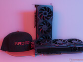 Les RX 7900 XT et RX 7900 XTX ont un PDSF de 899 et 999 dollars respectivement. (Source : Notebookcheck)