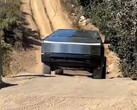 Essais tout-terrain du Cybertruck sur les marches de la SVRA de Hollister Hills (image : Dima Zeniuk/X)