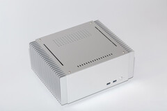 Le boîtier UP3 de Turemetal est compact mais offre un potentiel de dissipation thermique exceptionnel (Image Source : ChipHell)