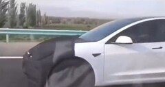 Prototype du projet Highland de la Tesla Model 3. (Source de l'image : via @DriveTeslaca)