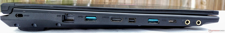 Côté gauche : verrou Kensington, USB 3.0, HDMI 1.4, mini DisplayPort 1.2, USB 3.0, USB C 3.1 (Gen 1), microphone, sortie audio Hifi.