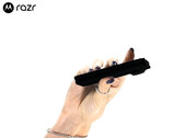 Le téléphone pliable dont on avait parlé a été présenté avec une finition noire mate.
