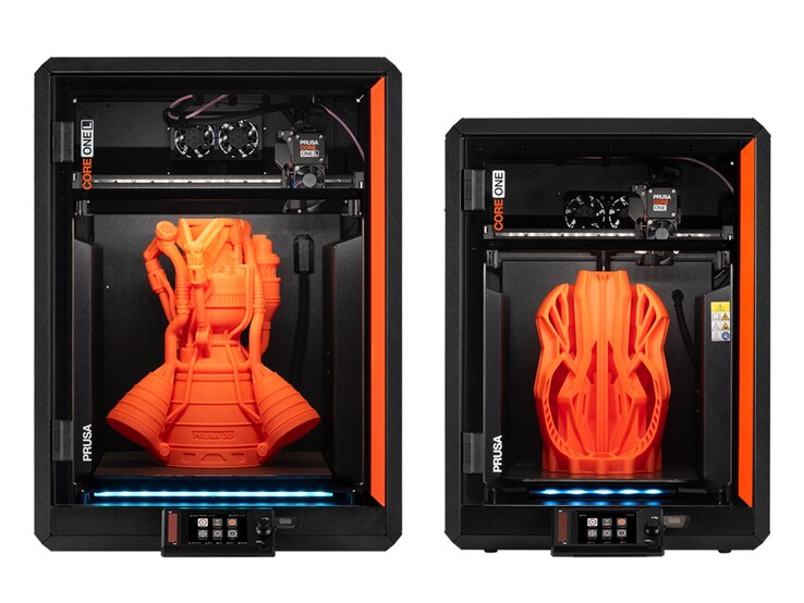 Prusa Core One L (à gauche) et Core One (à droite). (Source de l'image : Prusa)