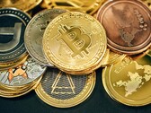 Une pile de crypto-monnaies (Image source : Traxer/Unsplash)