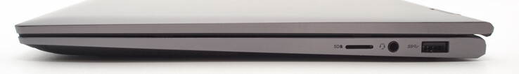 A droite : lecteur de carte microSD, prise casque 3,5 mm, USB type-A