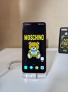 L'écran d'accueil par défaut du Honor View 20 Moschino Edition.