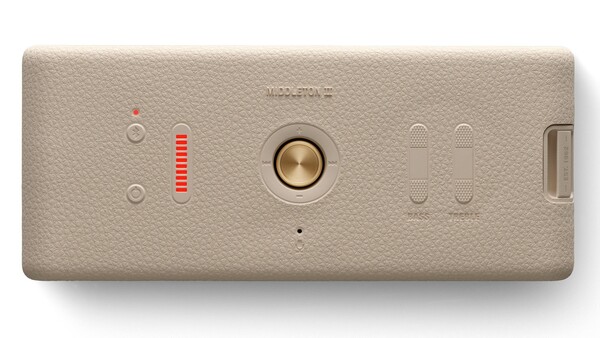 Le Marshall Middleton II est désormais équipé d'un microphone pour les appels mains libres. (Source : Marshall)