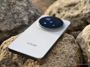 ...fait bonne figure en tant que téléphone portable.