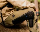 Le MO/GO est un vêtement robotisé qui réduit l'épuisement et les tensions articulaires sur les terrains élevés ou dans les escaliers (Source d'image : Skip)