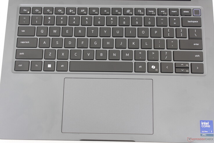 Clavier et pavé tactile identiques à ceux que l'on trouve sur la série Dell Pro 7 14, plus onéreuse