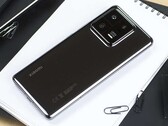 Le Xiaomi 14 Pro sera proposé dans une version spéciale en titane. (Source : NextPit)