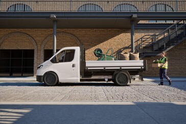 Le nouveau Ford Transit City électrique arrive actuellement chez les concessionnaires européens dans plusieurs configurations