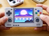Le YouTubeur Once Were Nerd risque une amende de 15 000 euros. (Source de l'image : Once Were Nerd)
