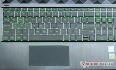 Clavier du HP Pavilion Gaming 15t avec rétroéclairage vert acide.