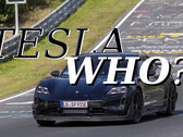 Une Porsche Taycan de présérie a réduit de 26 secondes le précédent chrono de Porsche sur le Nürburgring. (Source de l'image : Porsche - édité)