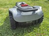 Arrière de la tondeuse robot compacte