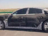 Une voiture Xiaomi dans un prototype de camouflage. (Source : Xiaomiui)